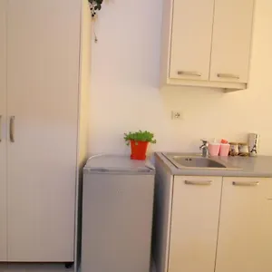 Apartment Mona's 1, Sarande